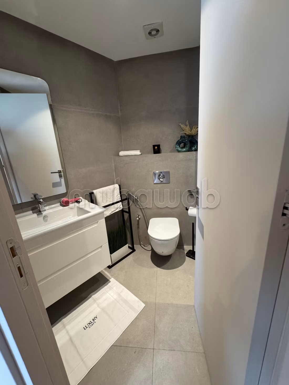 Appartement de vacances à louer à Bourgogne Ouest. 3 belles chambres. Service de concierge et climatisation