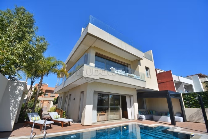 LOCATION Villa 4 Bedrooms 402 m² Argan Golf