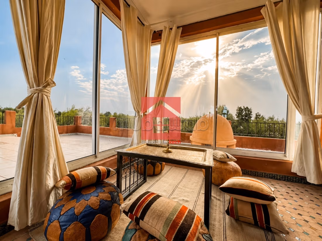 Superba Villa con Piscina Privata e Giardino a Marrakech
