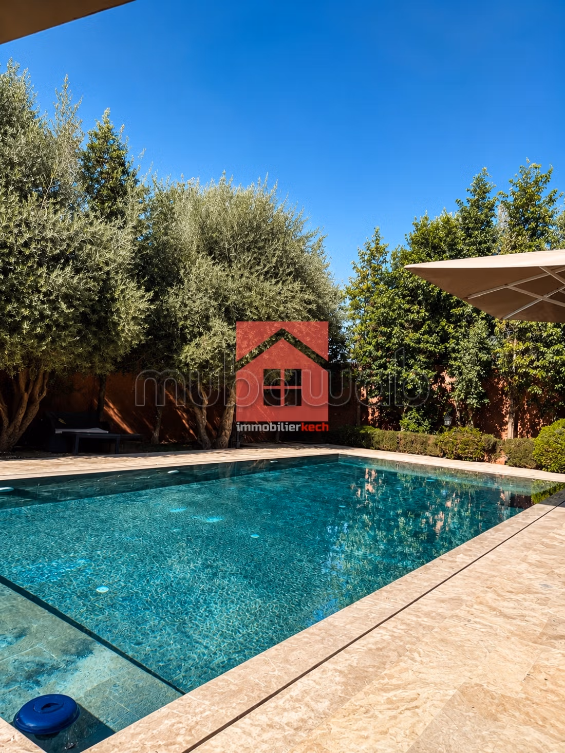 Superba Villa con Piscina Privata e Giardino a Marrakech