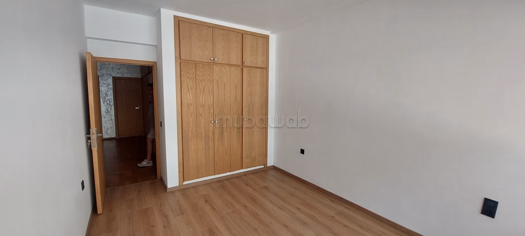 Très bel appartement en location à Haut Agdal.
Surface de 146 m².
Conciergerie à disposition, système de climatisation — 2