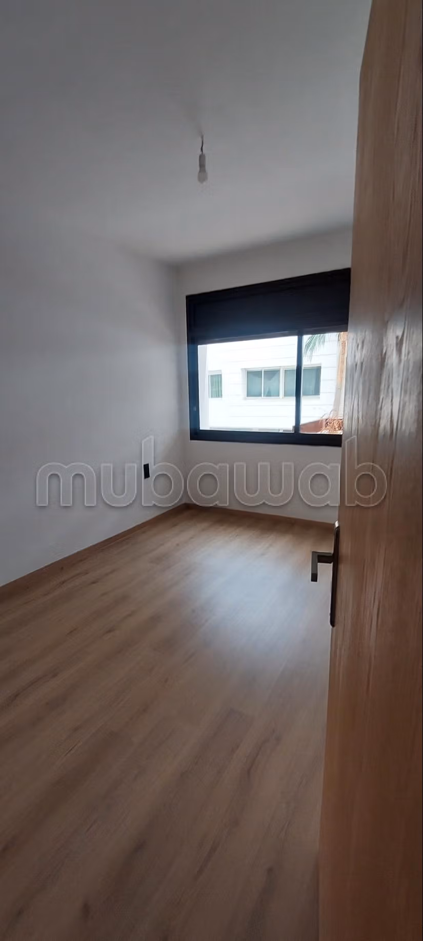 Très bel appartement en location à Haut Agdal.
Surface de 146 m².
Conciergerie à disposition, système de climatisation — 4