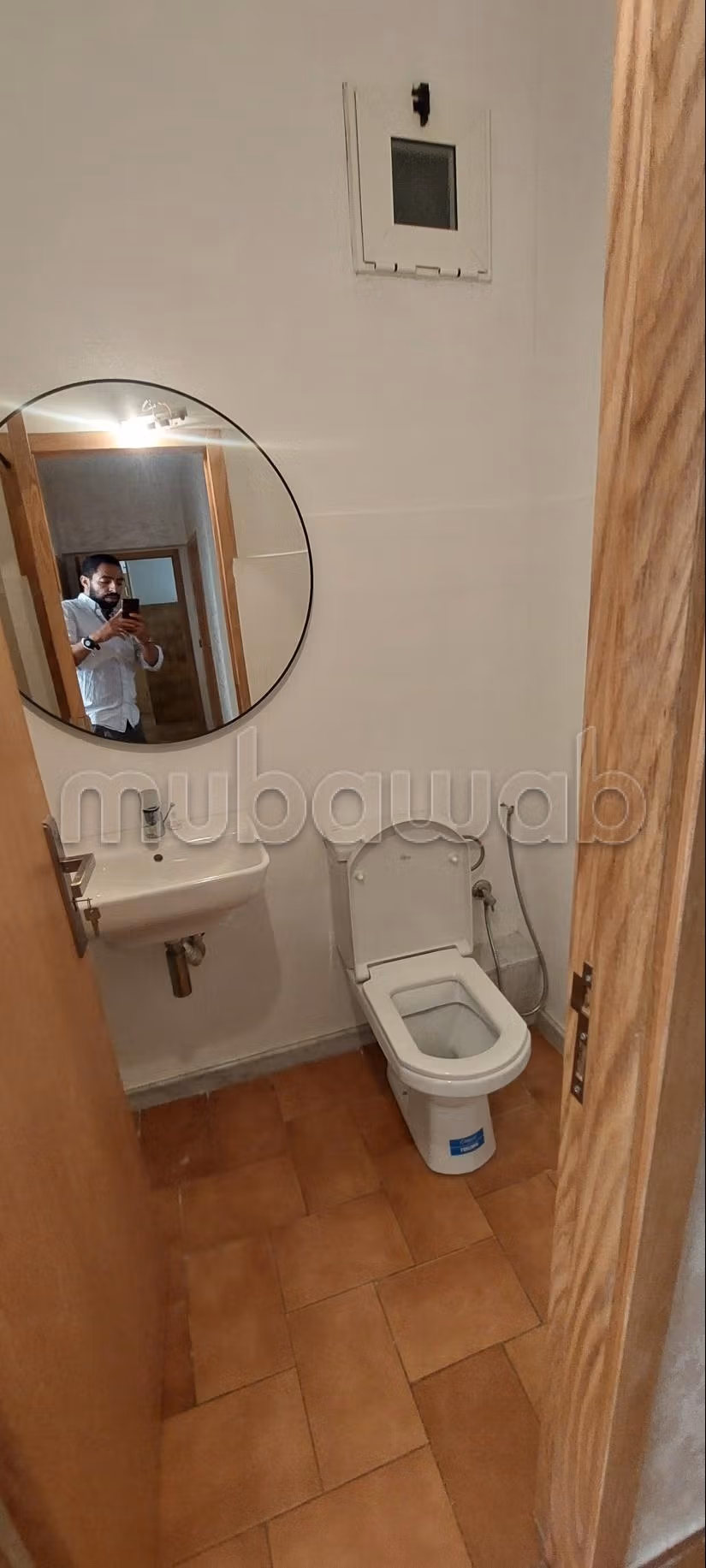 Très bel appartement en location à Haut Agdal.
Surface de 146 m².
Conciergerie à disposition, système de climatisation — 6