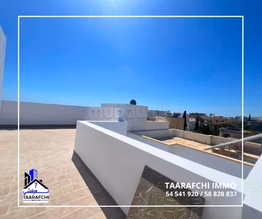 In vendita attico S1 con terrazza e vista mare: