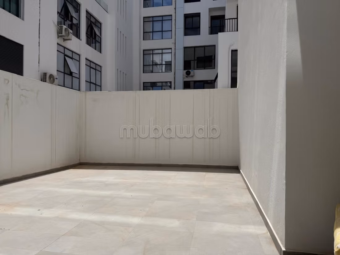 Bellissimo moderno monolocale arredato di 58m2 in affitto