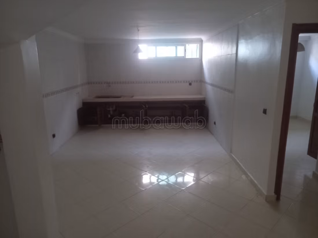 Triplex a vendre dans une résidences avec piscine