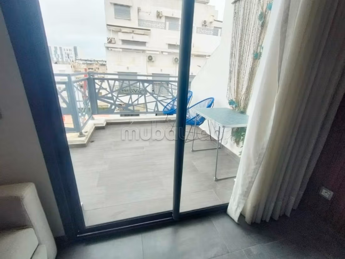 Studio terrasse meublé 50m²
Hôpitaux TRAWAY — 2