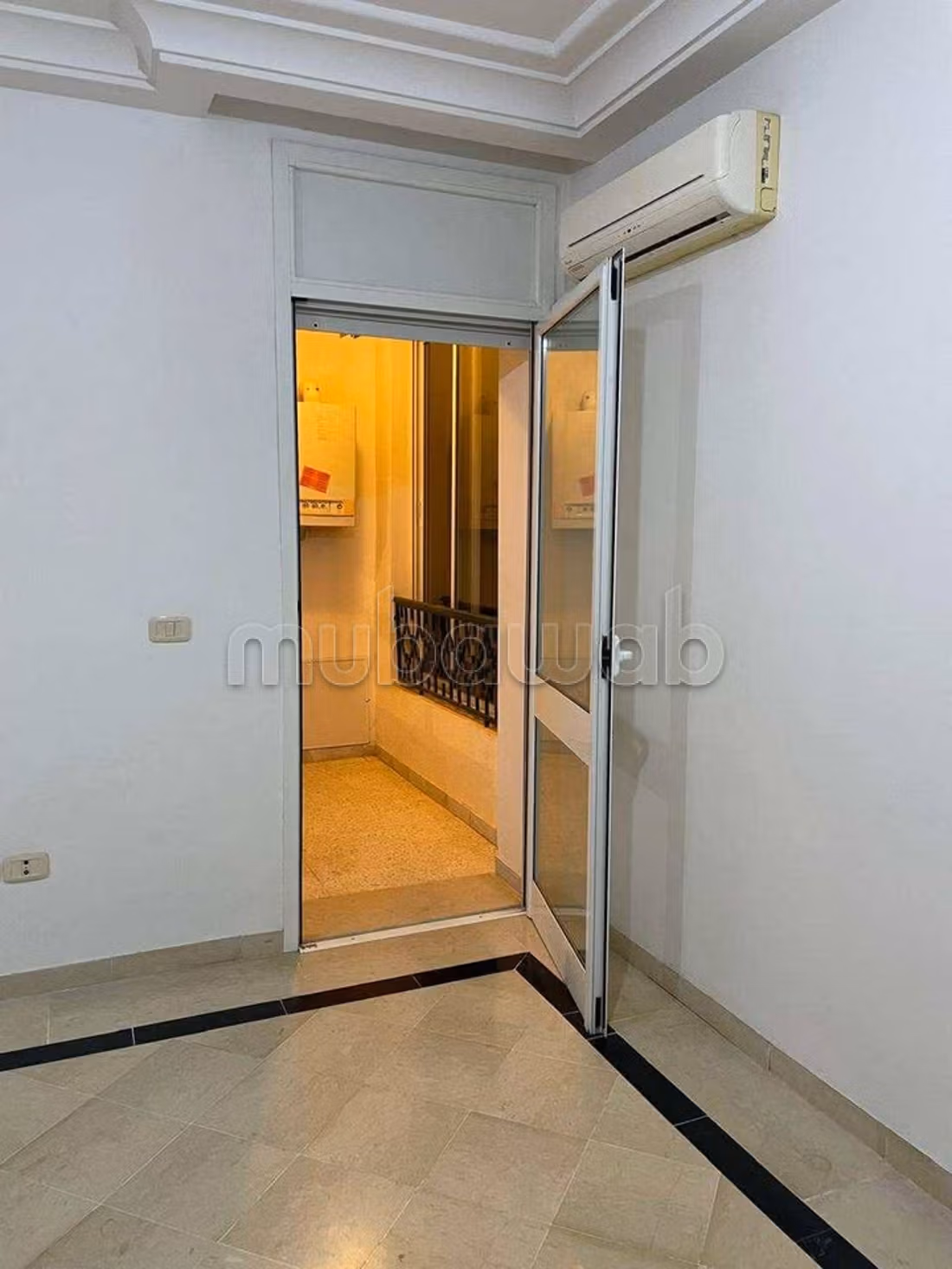 Ennasr 2 for rent nice apartment S1 WELL Located