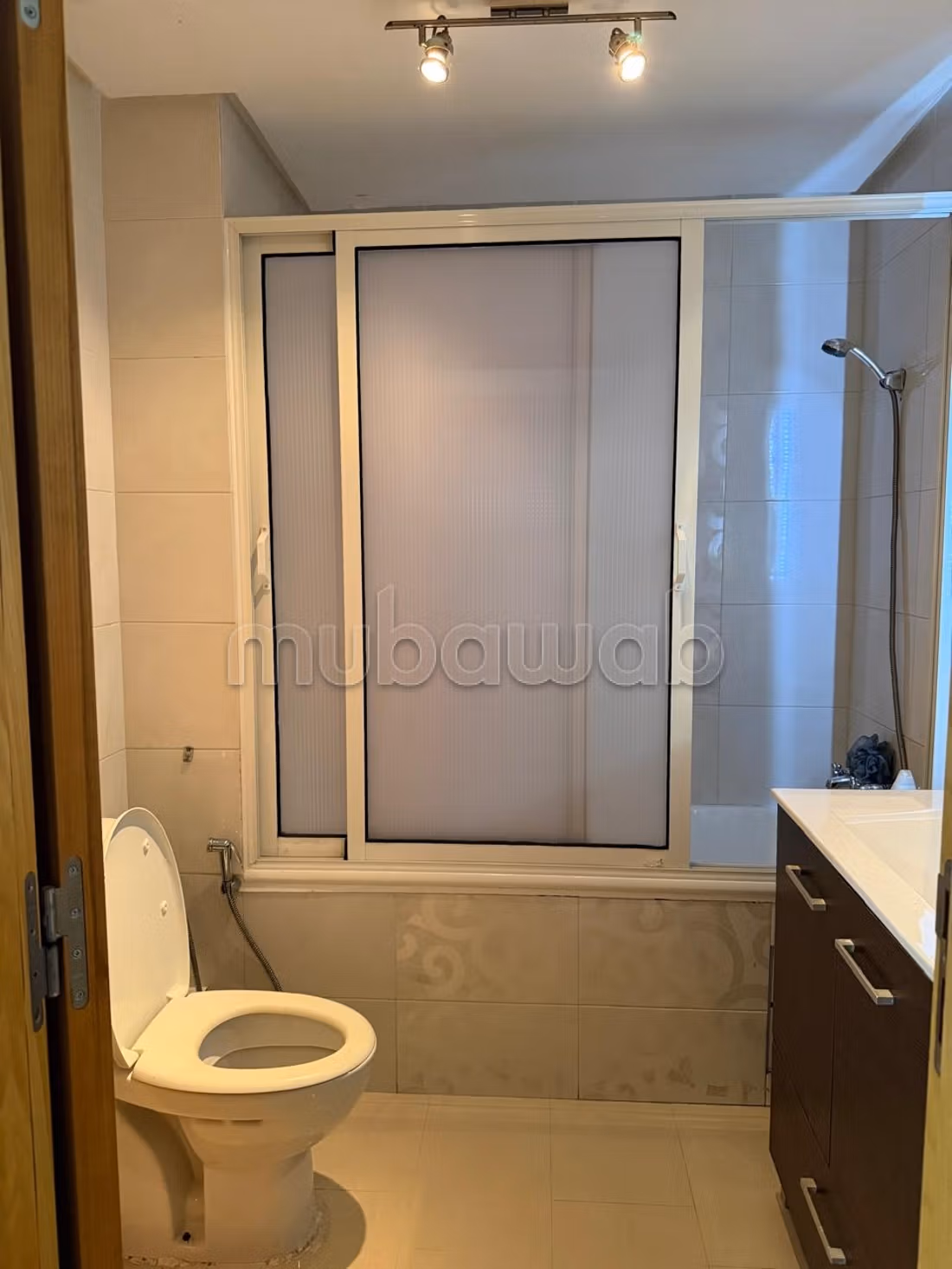 Sell apartment. 2 lovely rooms. Ample storage space