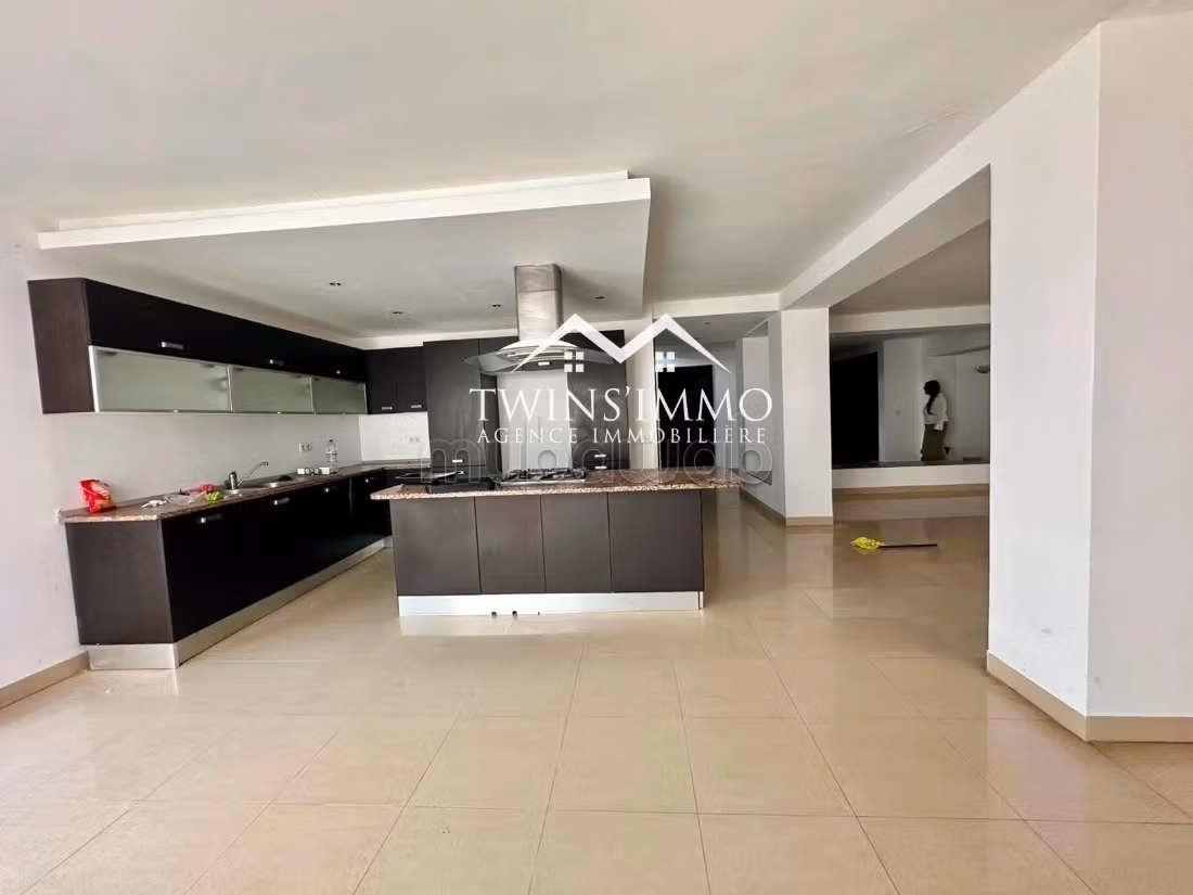 Villa S5 avec piscine à Gammarth Touristique