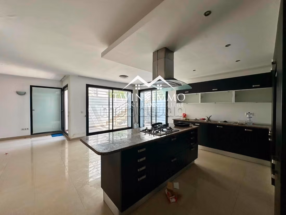 Villa S5 avec piscine à Gammarth Touristique