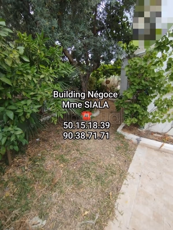 Ennasr 2; à louer appt s4 avec grand jardin