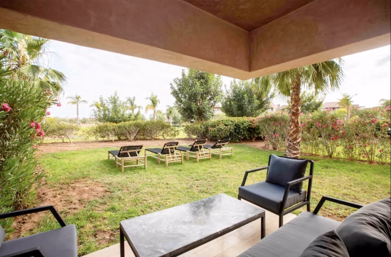 Appartement 77 m² à Bouaakkaz — 2