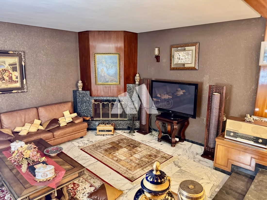 Appartement 3ch ascenseur à vendre 
Racine — 2