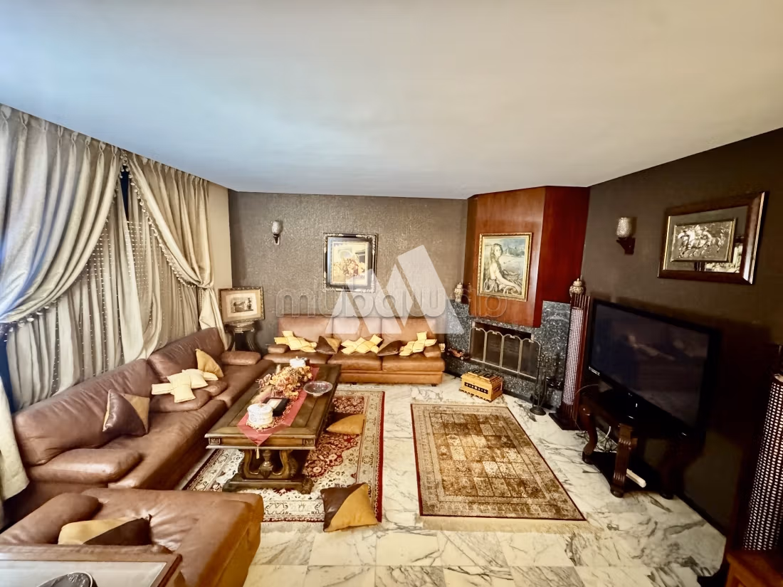 Appartement 3ch ascenseur à vendre 
Racine — 5