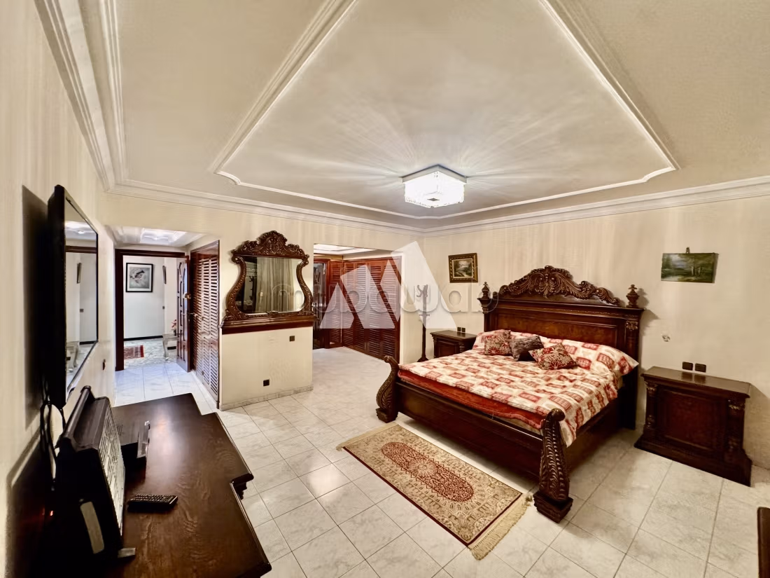 Appartement 320 m² à Racine — 13
