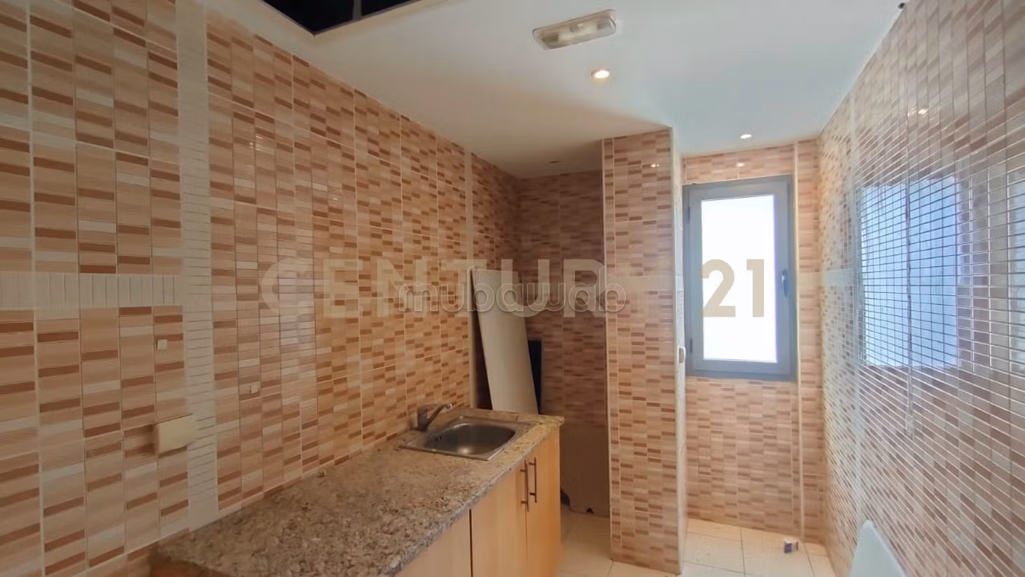IN AFFITTO Un edificio R2 di 600m²