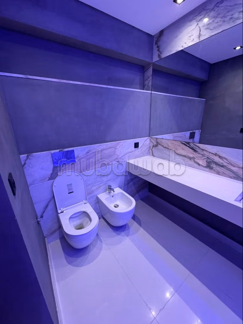 Appartement en vente à Les princesses. Surface totale 185 m². Porte blindée, sécurité — 4
