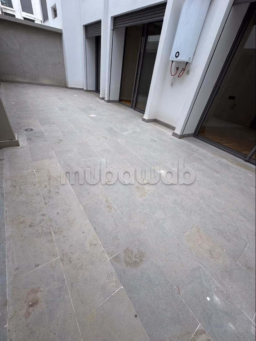 Appartement en vente à Les princesses. Surface totale 185 m². Porte blindée, sécurité — 6