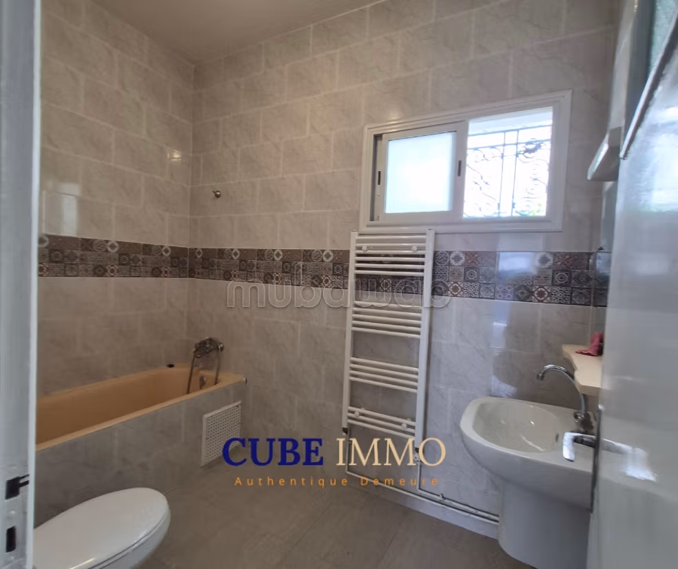 Rez de chaussée indépendant au charme tunisien