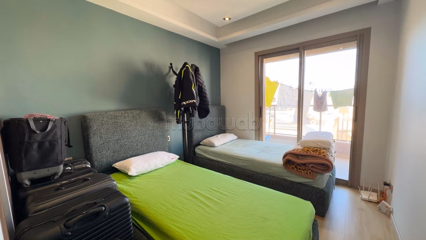 Vend appartement à Plateau Al Batha.
3 grandes pièces — 5