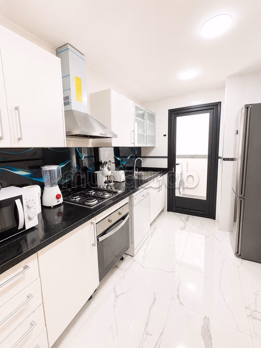 Vacation apartment for rent in Malabata. 5 rooms. Double-glazed windows and central heating