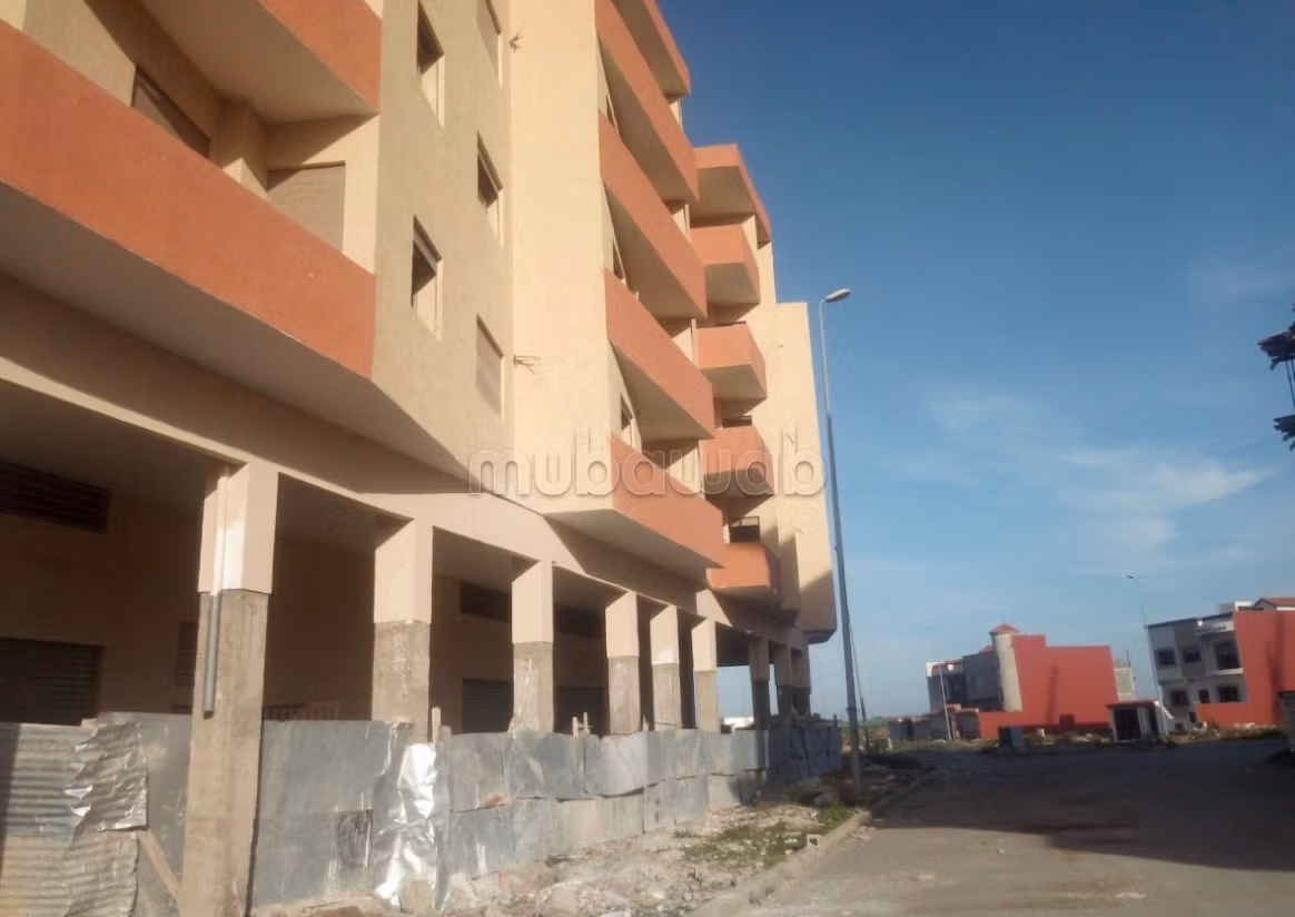 Venta de un bonito apartamento en Hay Toummert. Superficie 101 m². Con ascensor y terraza