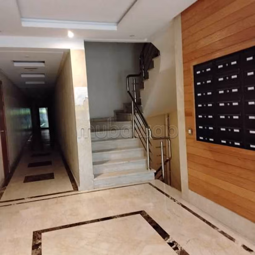 Appartamento in Affitto di 79.0 m² a Casablanca, Ospedali
