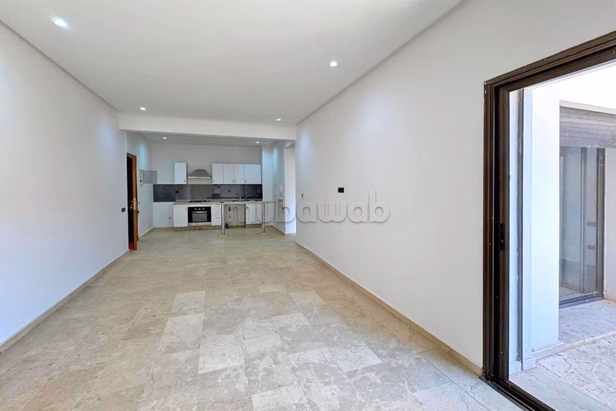 Pied à terre avec terrasse et parking, 5mn de guel