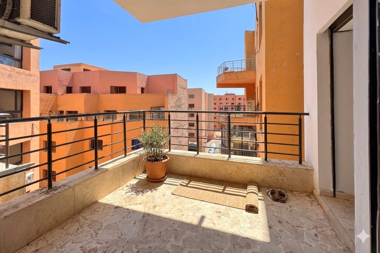 Pied à terre avec terrasse et parking, 5mn de guel — 3