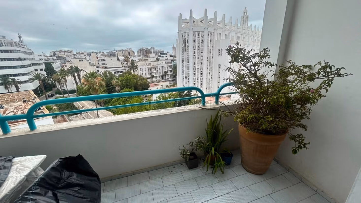 FOR RENT unfurnished – Superb Duplex with Panoramic View over the Arab League Park