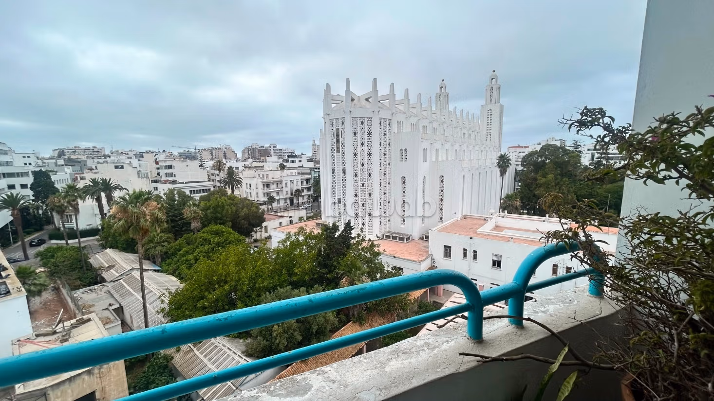 FOR RENT unfurnished – Superb Duplex with Panoramic View over the Arab League Park