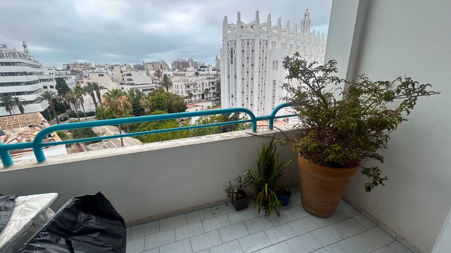 FOR RENT unfurnished – Superb Duplex with Panoramic View over the Arab League Park