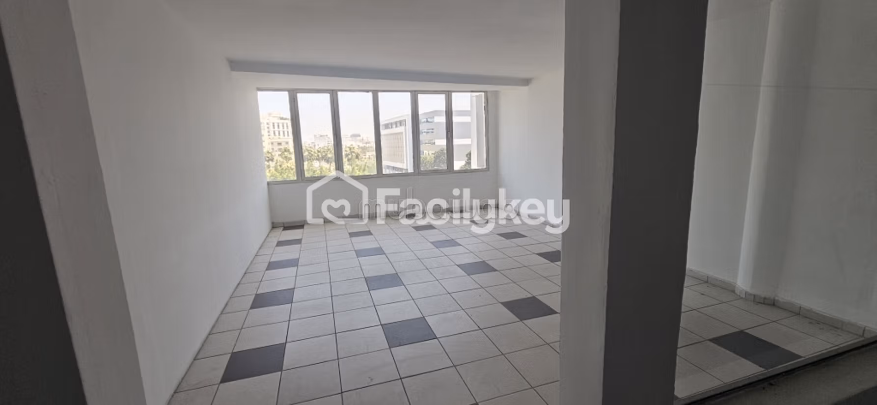 Ufficio di 459 m² a Casablanca