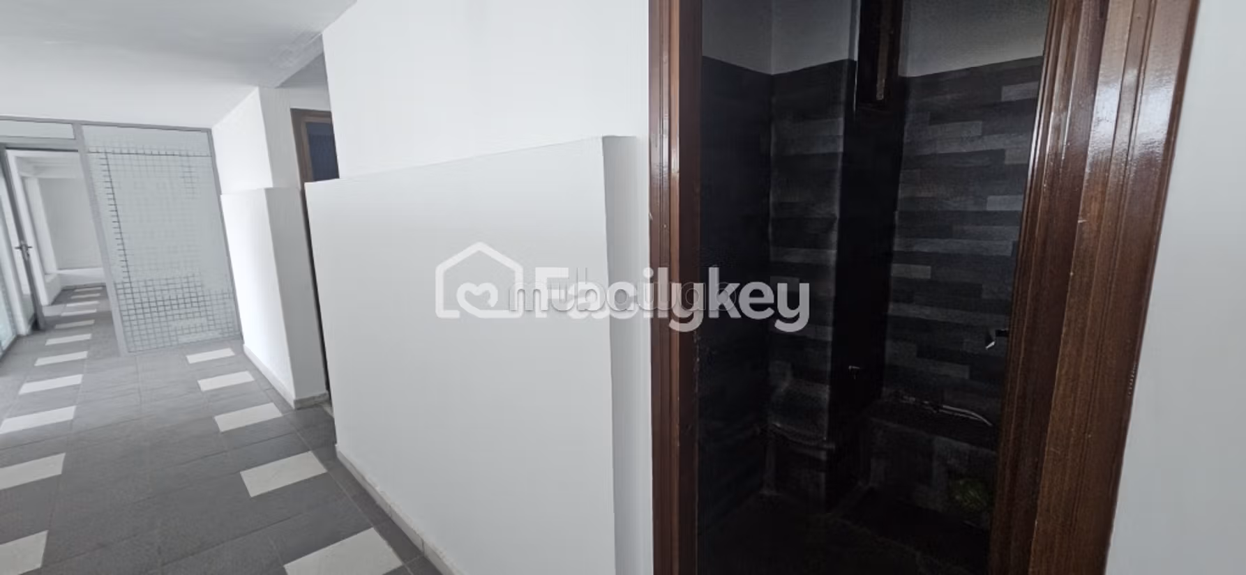 Ufficio di 459 m² a Casablanca