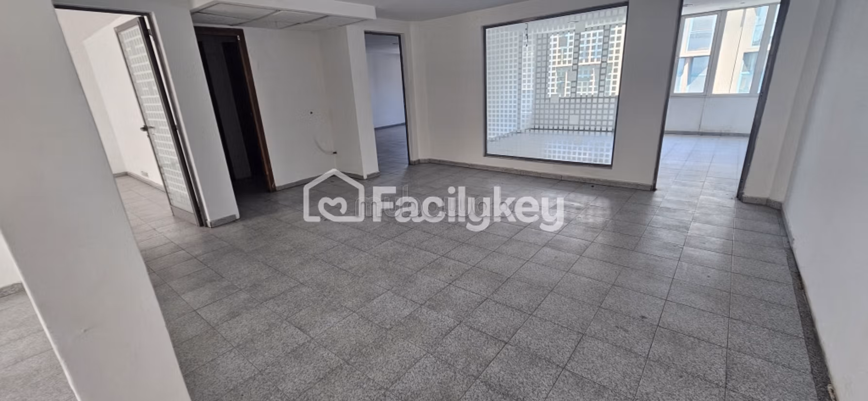 Ufficio di 140 m² a Casablanca