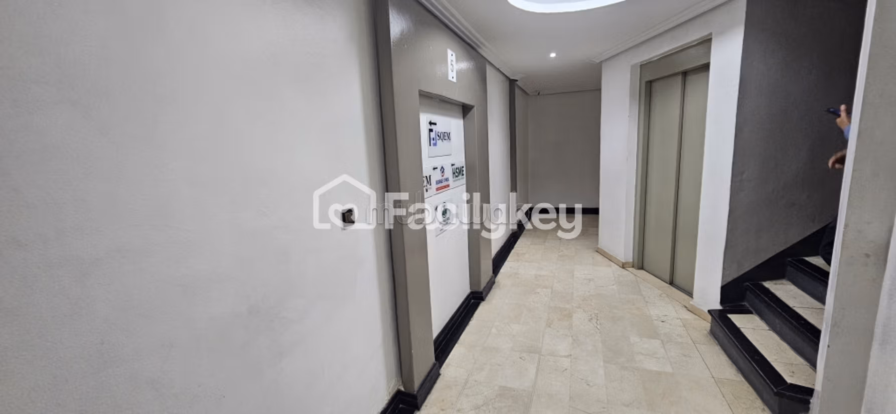 Ufficio di 148 m² a Casablanca