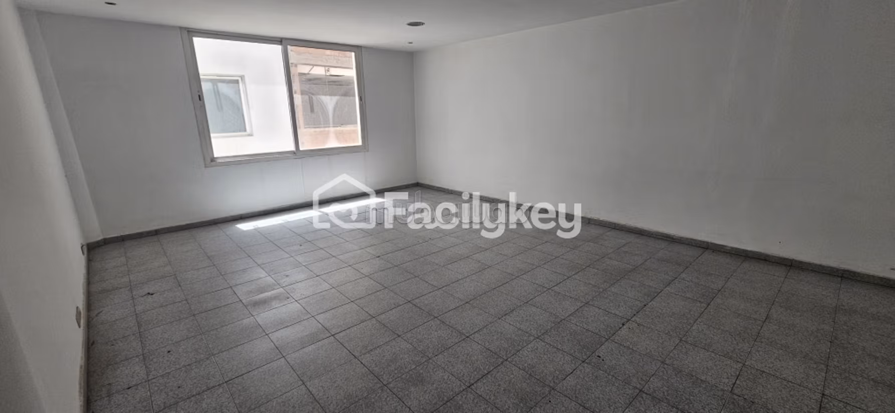 Ufficio di 148 m² a Casablanca