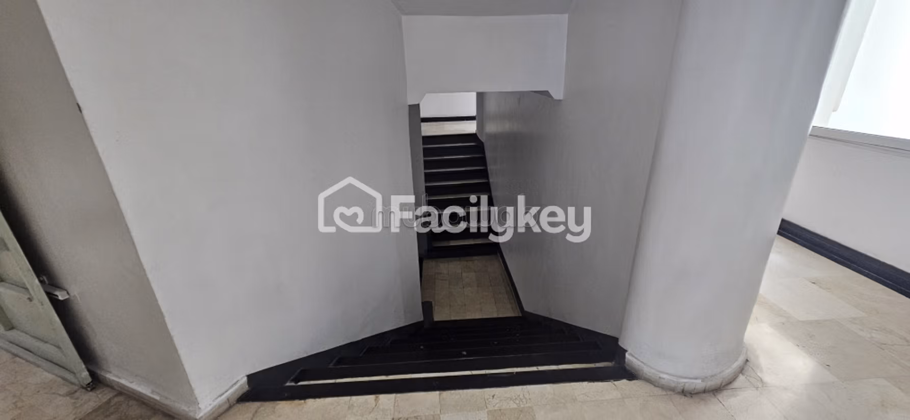 Ufficio di 148 m² a Casablanca