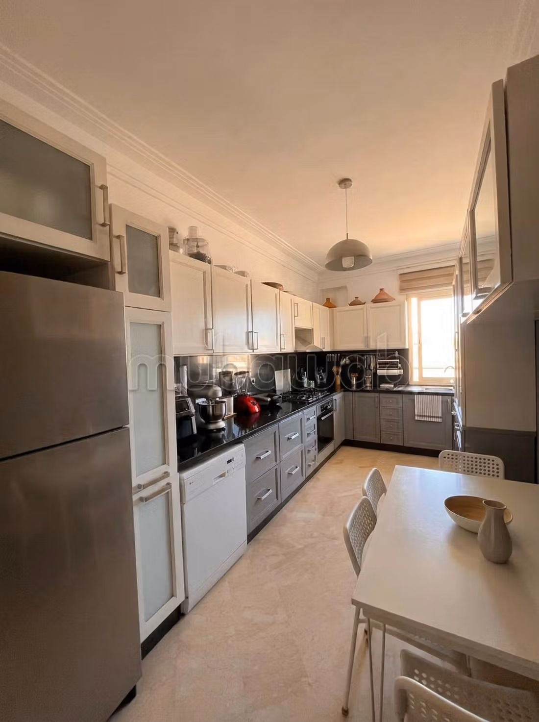 Joli appartement dans un quartier prisé — 6