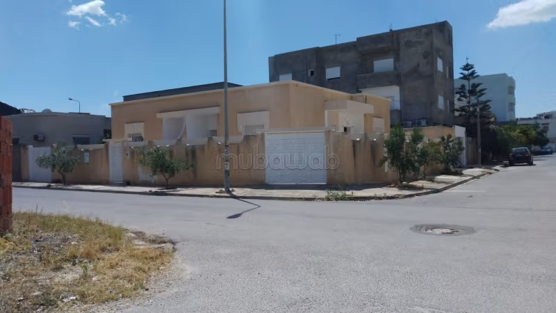 À vendre à Borj Cedria: 2 logements indépendants