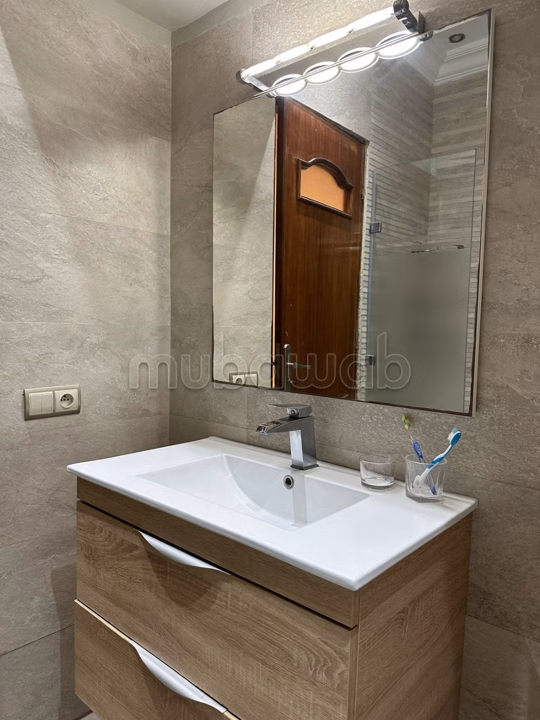 In Affitto – Appartamento Spazioso e Moderno Palma
