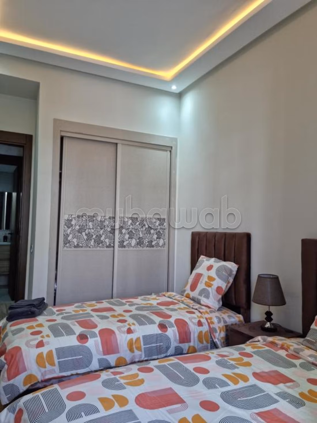 Spacious apartment with pool in Dar Bouazza