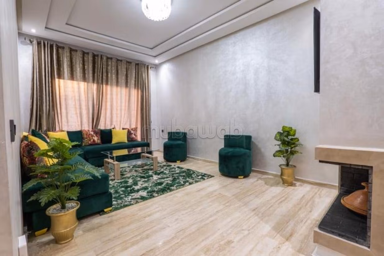Spacious apartment with pool in Dar Bouazza