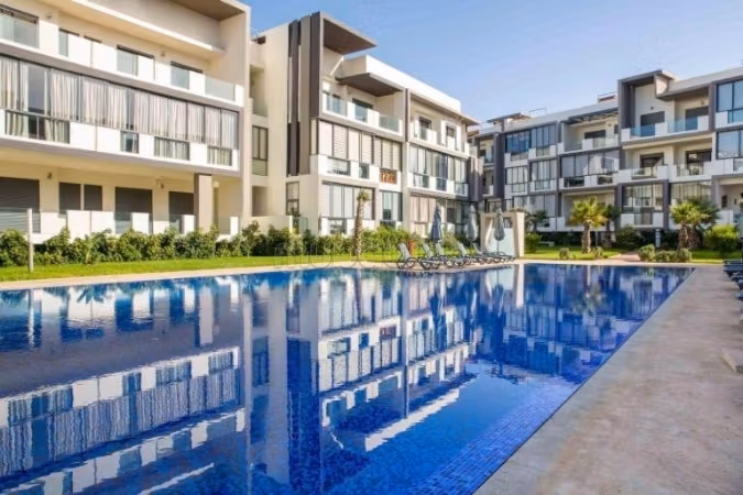 Appartement spacieux avec piscine à Dar Bouazza