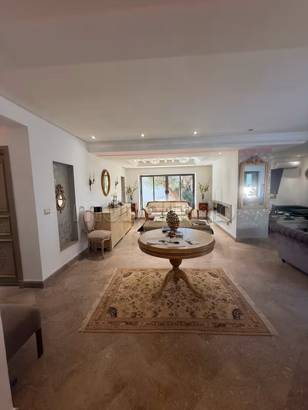 À vendre Villa haut standing à Borj Touil