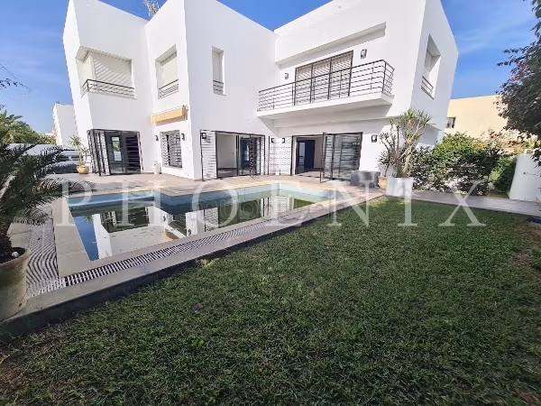 Villa S4 avec piscine à Gammarth