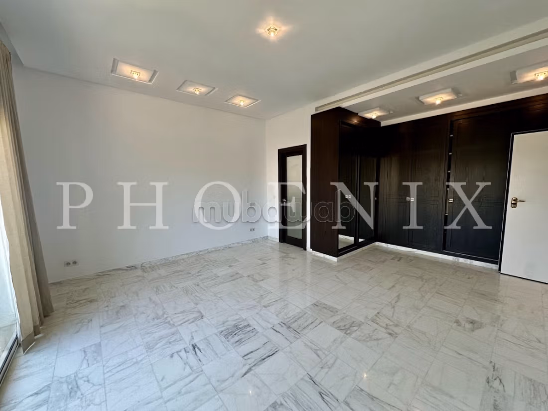 Villa S4 con piscina a La Marsa