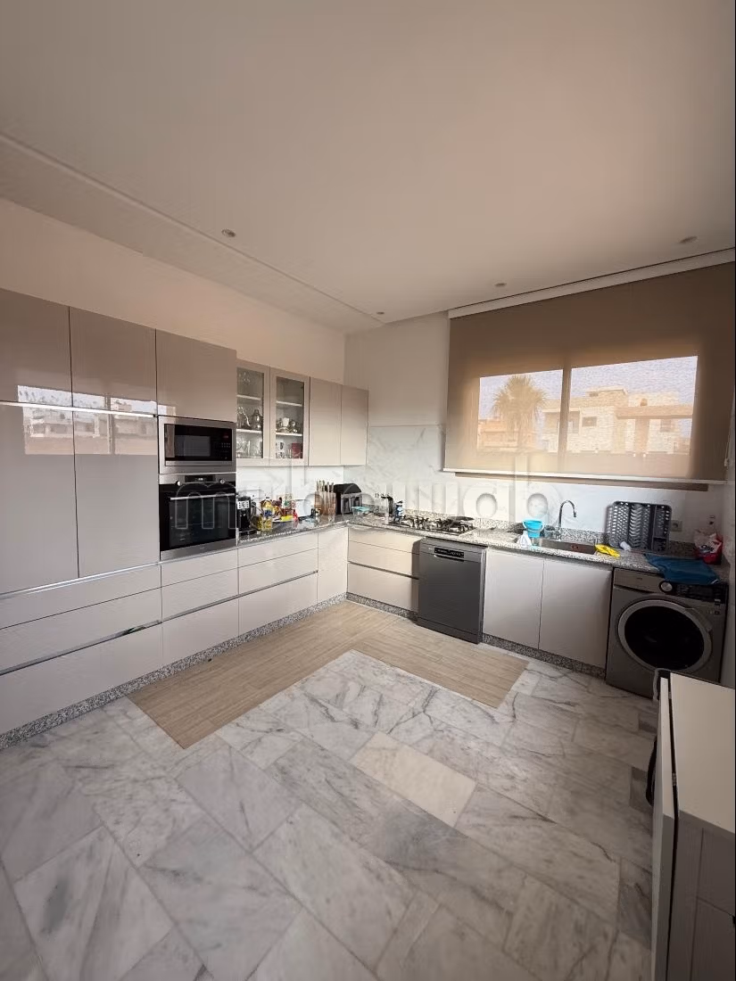 Splendida villa in vendita a Tameslohte. 5 camere confortevoli. Ben arredato