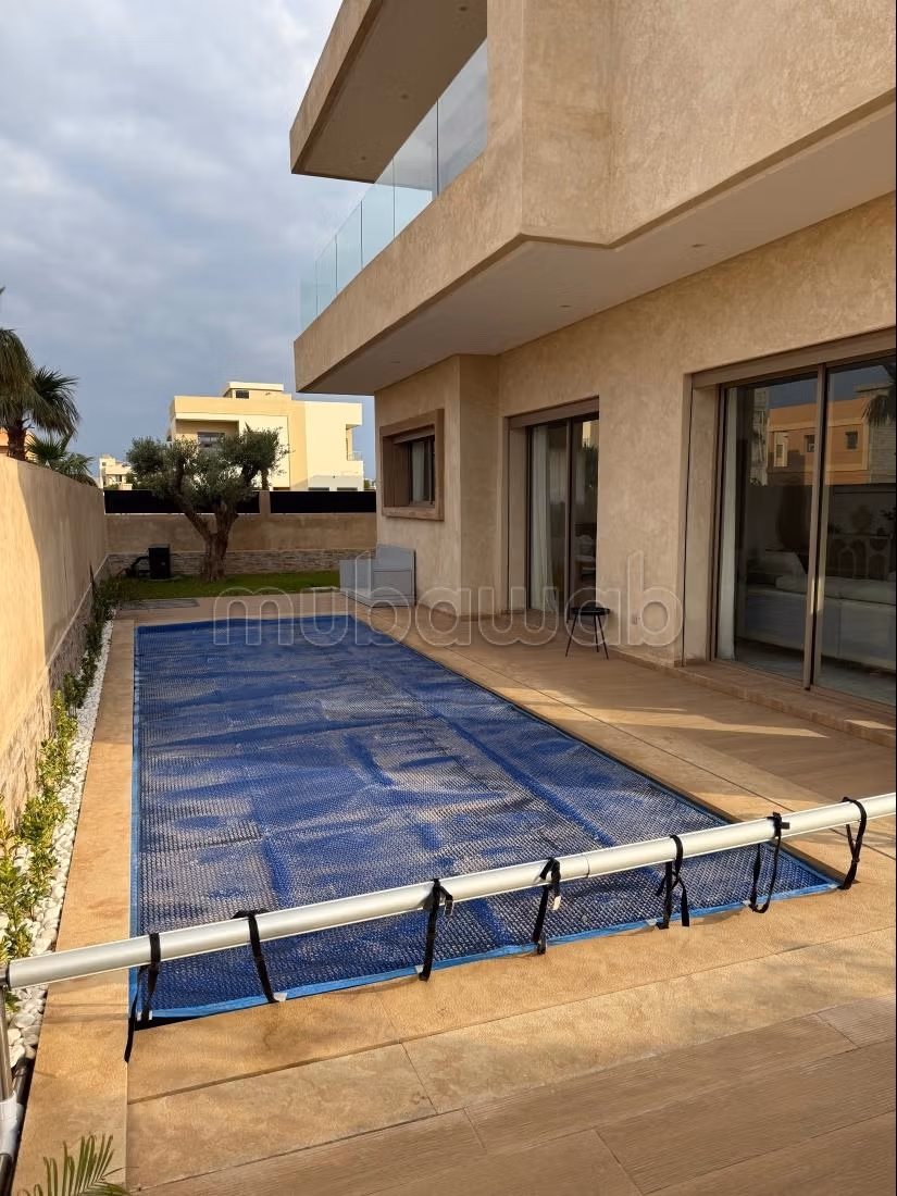 Splendida villa in vendita a Tameslohte. 5 camere confortevoli. Ben arredato